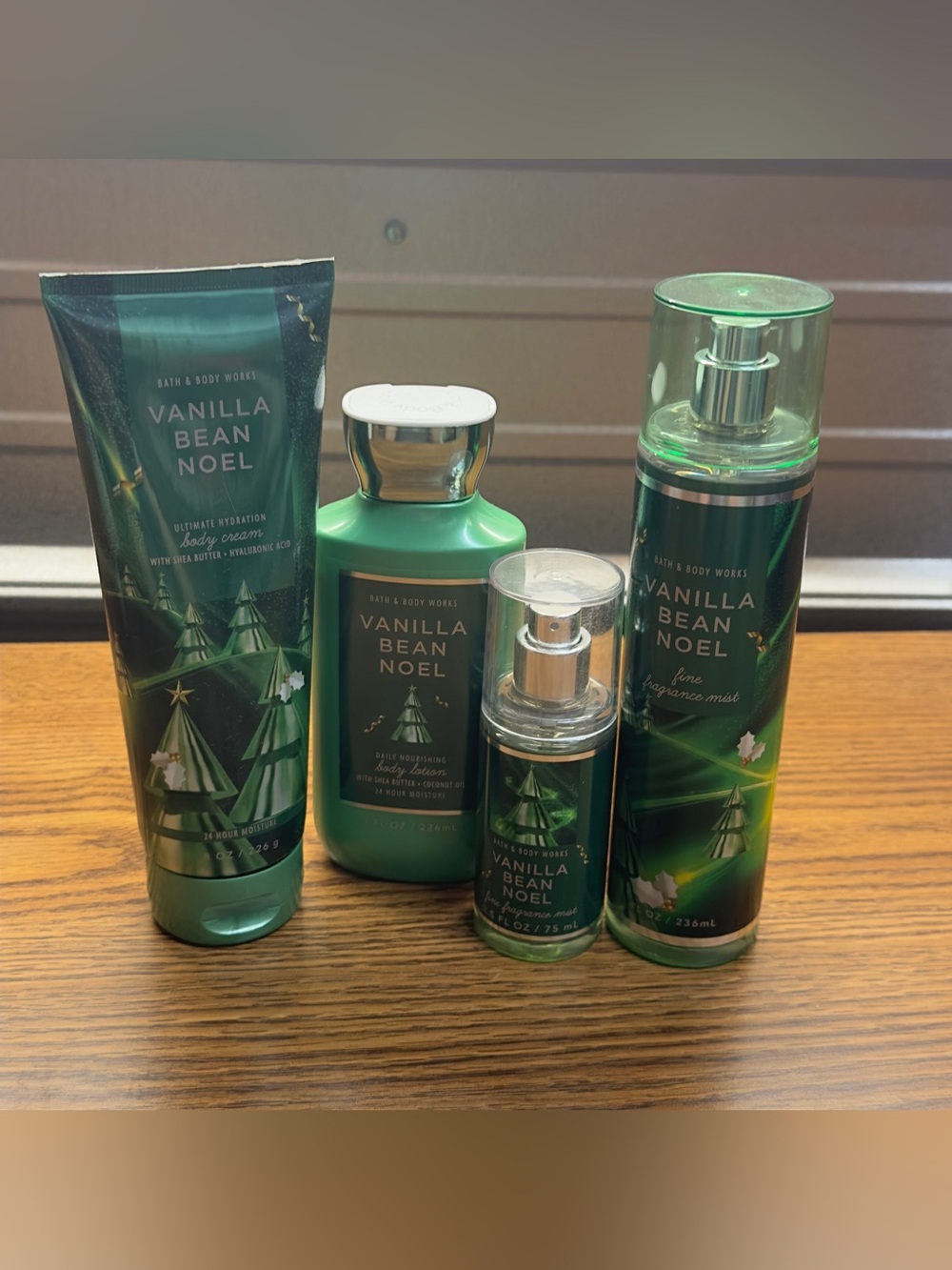 Bath and body works Lot of 4 Vanilla Bean Noel body lotion fine fragrance